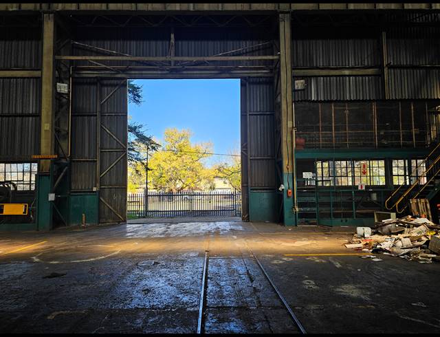 6,700M² FACTORY TO LET IN DUNCANVILLE